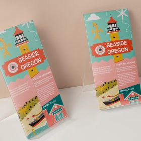 foldable-rack-cards-colorful-announcement-glossy-paper