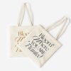 tote-bag-minimalist-white-non-woven-material-design