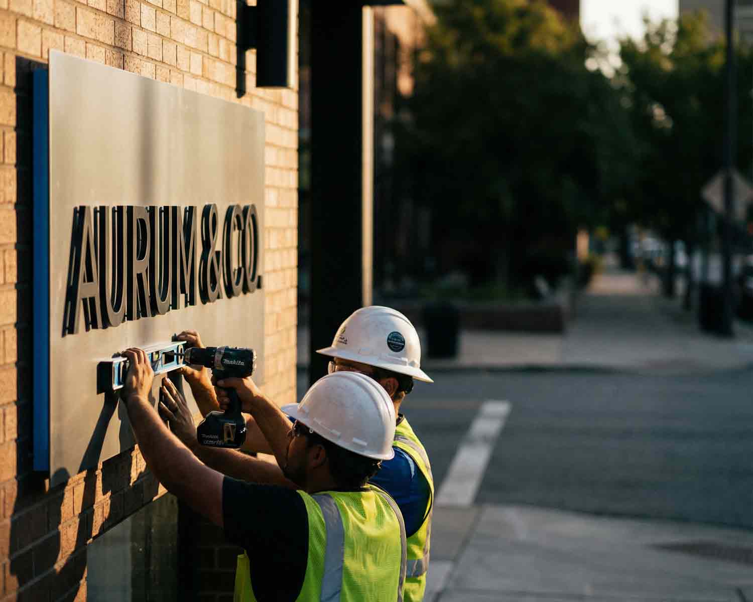 outdoor-sign-installation-golden-hour